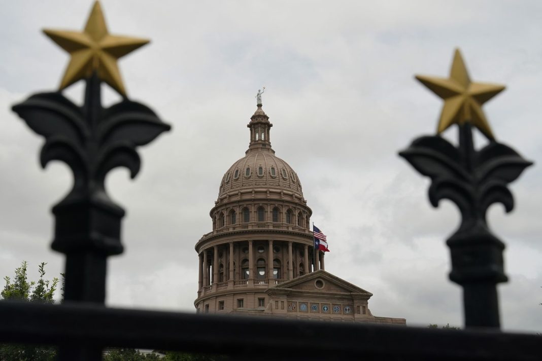 texas-state-republicans-grill-blackrock-in-committee-hearing-over-‘woke’-investment-practices