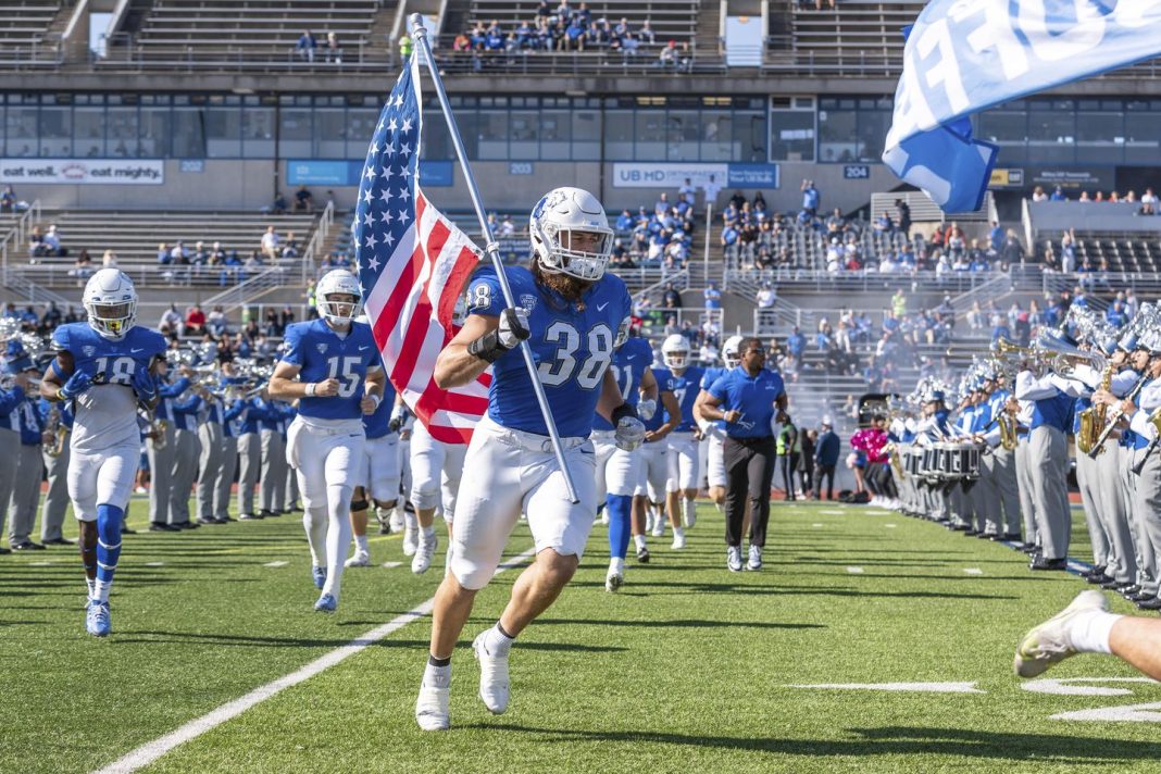 former-navy-seal-brings-real-life-experiences-for-buffalo-into-camellia-bowl