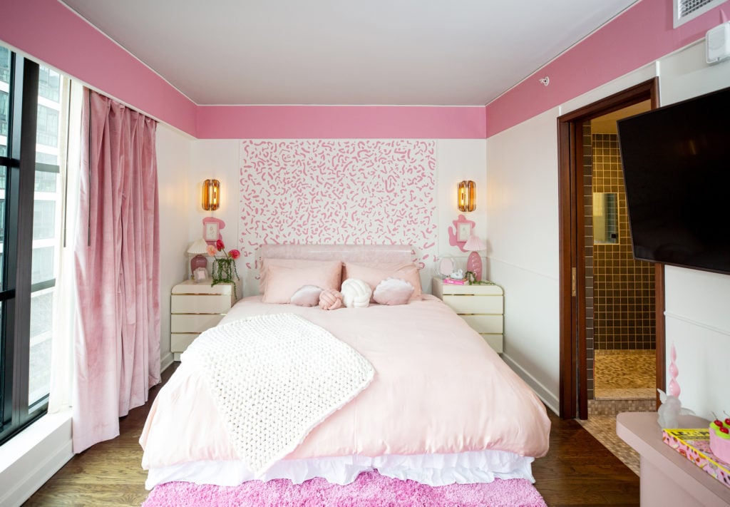 this-dc-hotel-will-offer-a-barbiecore-themed-suite-in-february