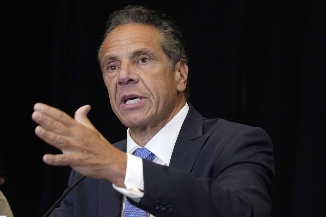new-york-should-pay-andrew-cuomo’s-legal-fees,-judge-rules
