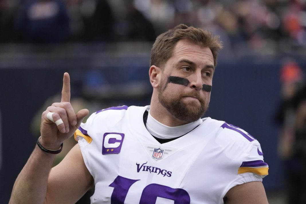 vikings-cut-wr-thielen-after-10-years-with-home-state-team