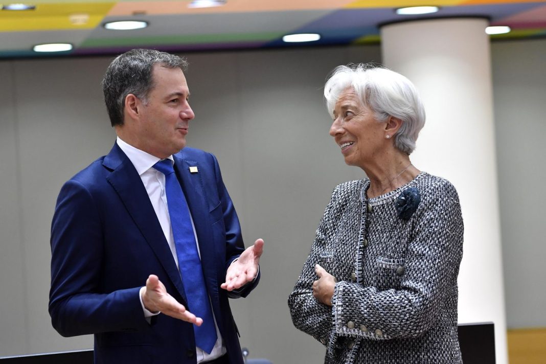 eu-leaders-play-down-bank-risks-as-economy-weakens