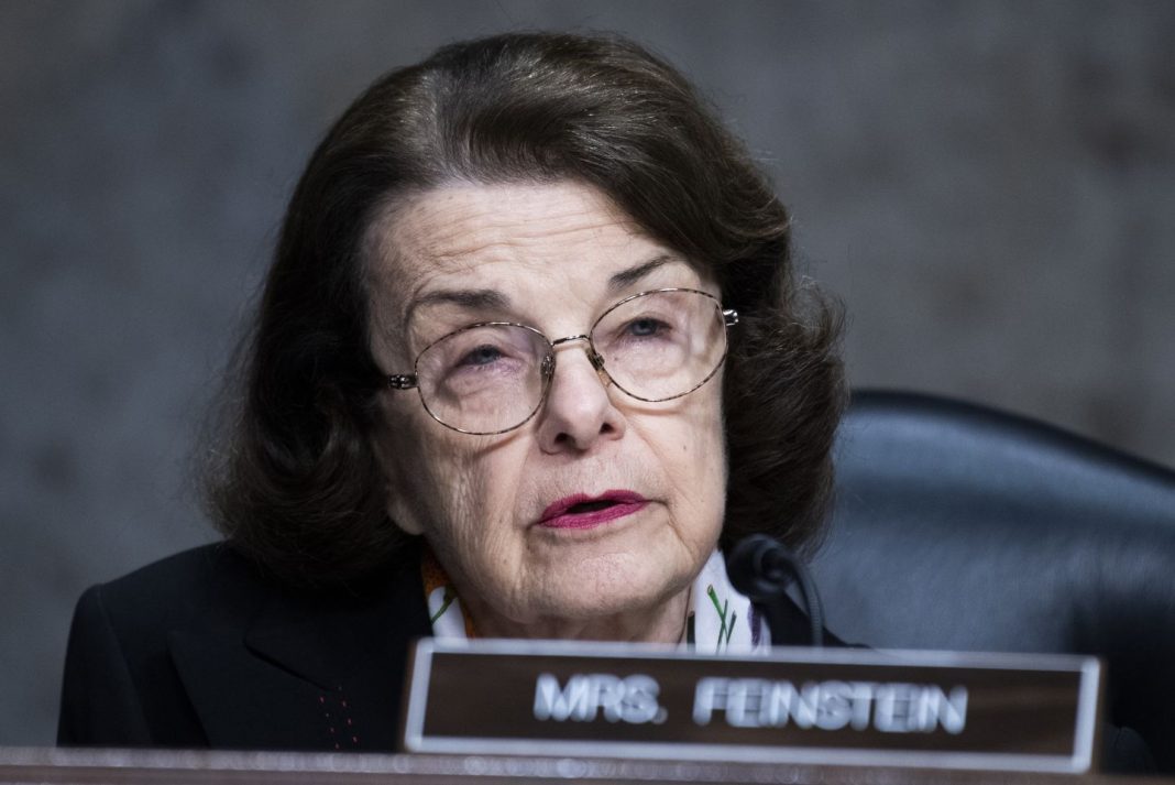 democrats-call-on-dianne-feinstein-to-resign:-‘it-is-obvious-she-can-no-longer-fulfill-her-duties’