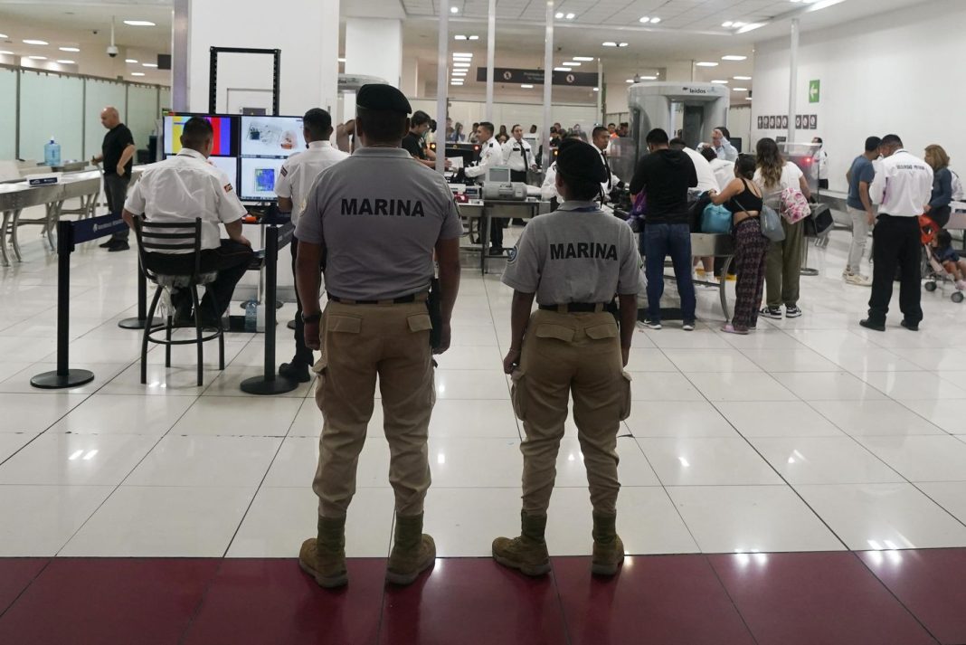 mexican-military-to-take-over-airports-as-president-takes-aim-at-corruption,-mismanagement