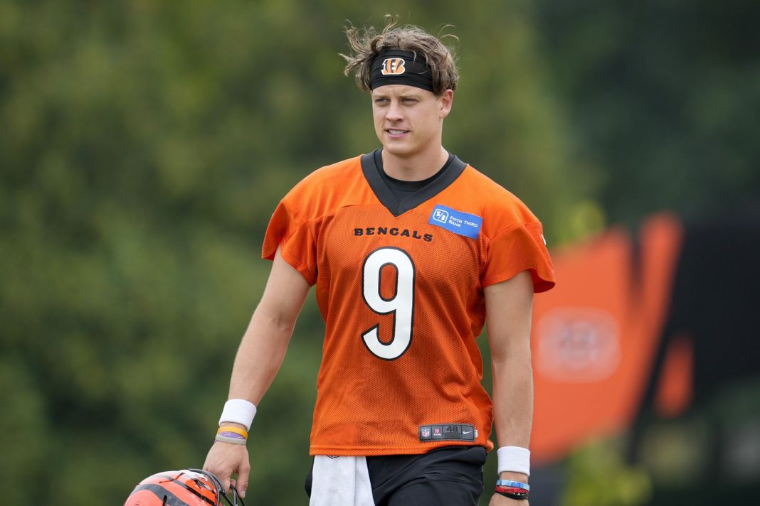 bengals-qb-joe-burrow-carted-off-the-practice-field-after-calf-injury